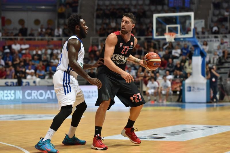 24.09.2015., Zadar – Zadar Dogus Basketball Tournament, KK Zadar – Olympiakos. Photo: PIXSELL