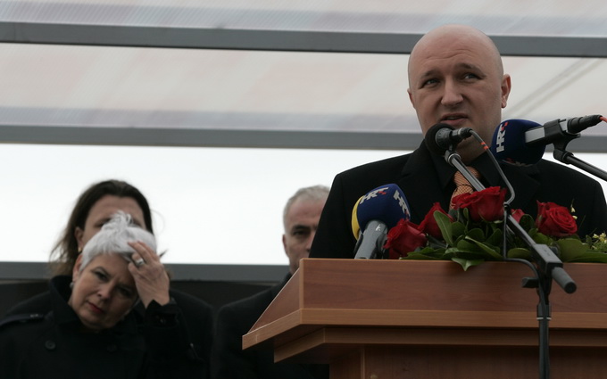 Knin, 150311.
Premijerka Jadranka Kosor otvorila je radove na prosirenju pogona tvornice Div u Kninu.
Tomislav Debeljak vlasnik Div-a
Foto : Jakov Prkic / Cropix Knin, 150311.
Premijerka Jadranka Kosor otvorila je radove na prosirenju pogona tvornice Div u Kninu.
Tomislav Debeljak vlasnik Div-a
Foto : Jakov Prkic / Cropix