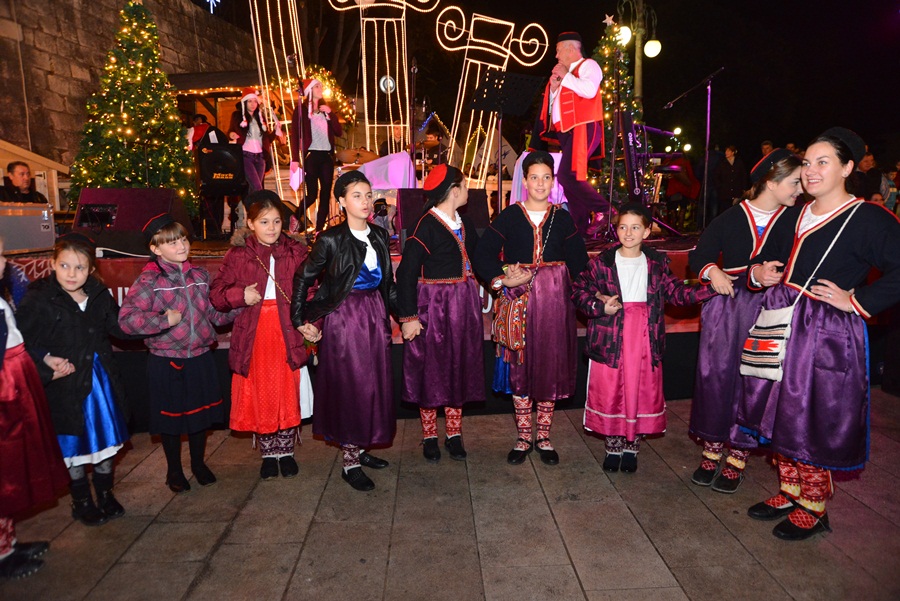 Započeo Advent u Zadru ; foto Iva Perinčić