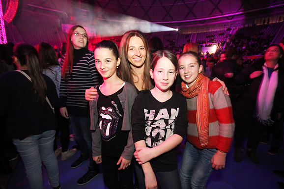 Karlovačko live 2012: Tony Cetinski na Višnjiku (foto:Saša Čuka) Karlovačko live 2012: Tony Cetinski na Višnjiku (foto:Saša Čuka)