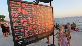 Izložba “National Geographic – Hrvatska iz zraka” na zadarskoj rivi Izložba “National Geographic – Hrvatska iz zraka” na zadarskoj rivi