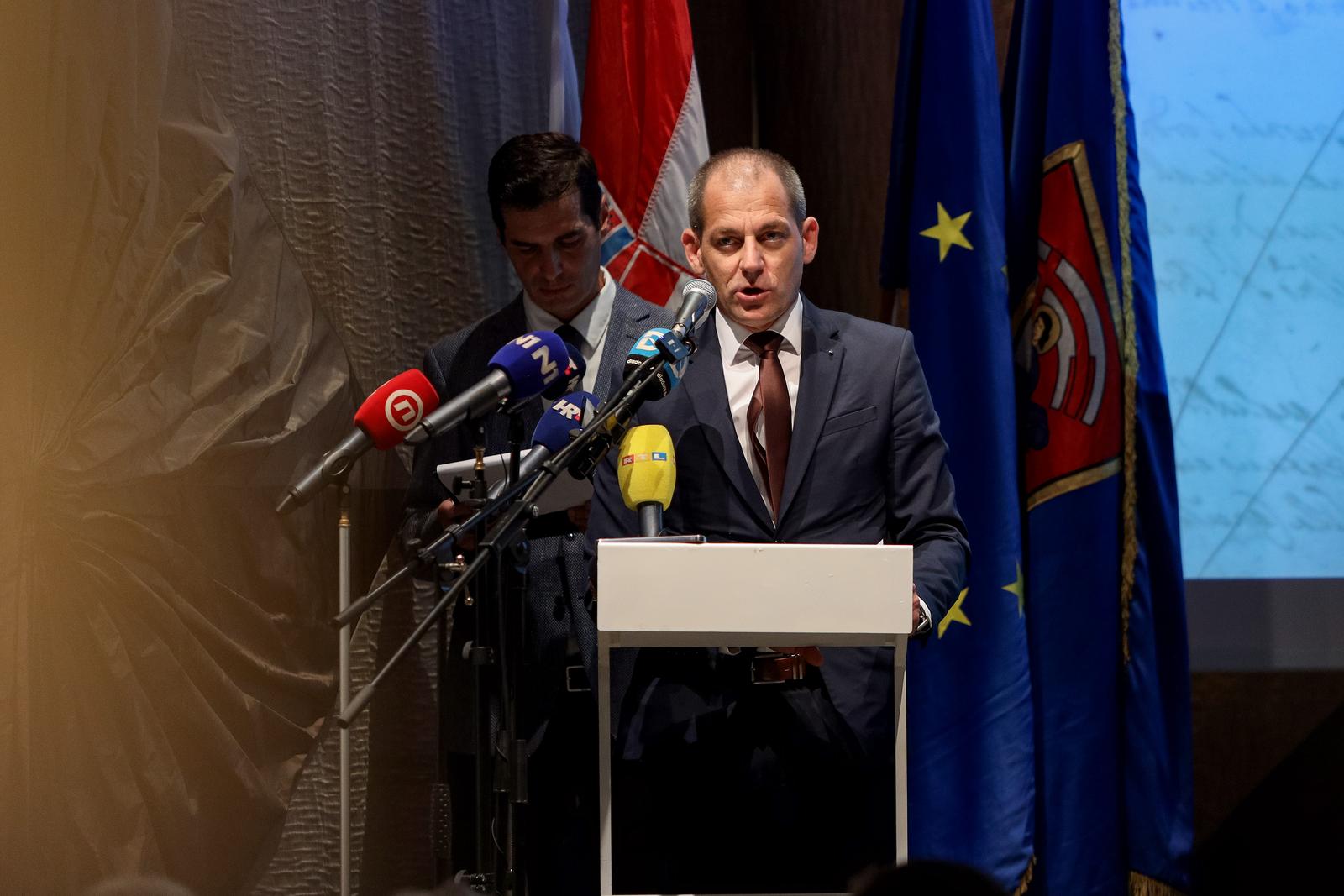 Svečana akademija povodom obilježavanja 400. obljetnice utemeljenja Državnog arhiva Svečana akademija povodom obilježavanja 400. obljetnice utemeljenja Državnog arhiva