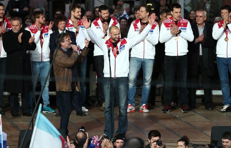 Brončani kauboji svečano dočekani na Trgu bana Josipa Jelačića. Foto: Goran Stanzl/PIXSELL