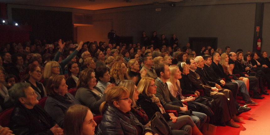 Humanitarni koncert duhovne glazbe “Anđeli za Anđelu” u HNK Zadar Humanitarni koncert duhovne glazbe “Anđeli za Anđelu” u HNK Zadar