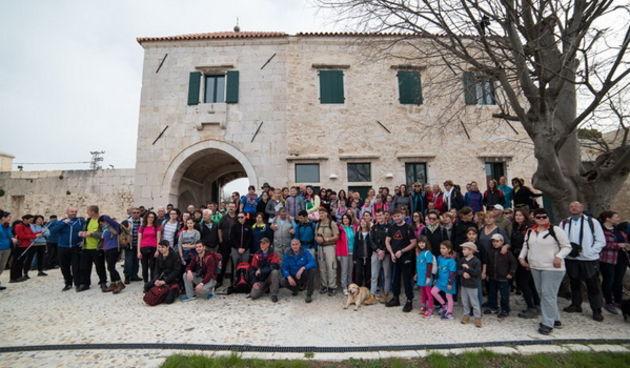 Drugi Planinarski pohod “Hajdemo do Vrane” 2. travnja 2016. Foto: Vinko Pešić