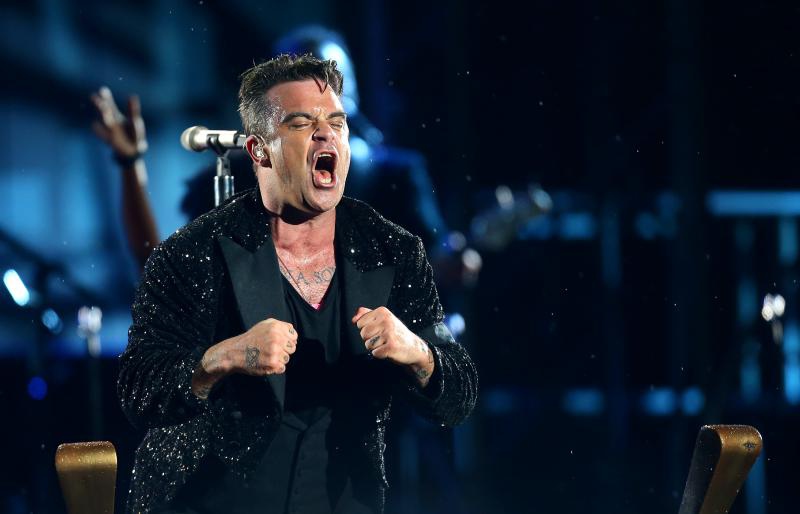 13.08.2013., Zagreb – Britanski pjevac Robbie Williams odrzao je koncert na maksimirskom stadionu u sklopu turneje Take the crown. Photo: Petar Glebov/Pixsell 13.08.2013., Zagreb – Britanski pjevac Robbie Williams odrzao je koncert na maksimirskom stadionu u sklopu turneje Take the crown. Photo: Petar Glebov/Pixsell