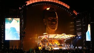 13.08.2013., Zagreb – Britanski pjevac Robbie Williams odrzao je koncert na maksimirskom stadionu u sklopu turneje Take the crown. Photo: Petar Glebov/Pixsell 13.08.2013., Zagreb – Britanski pjevac Robbie Williams odrzao je koncert na maksimirskom stadionu u sklopu turneje Take the crown. Photo: Petar Glebov/Pixsell