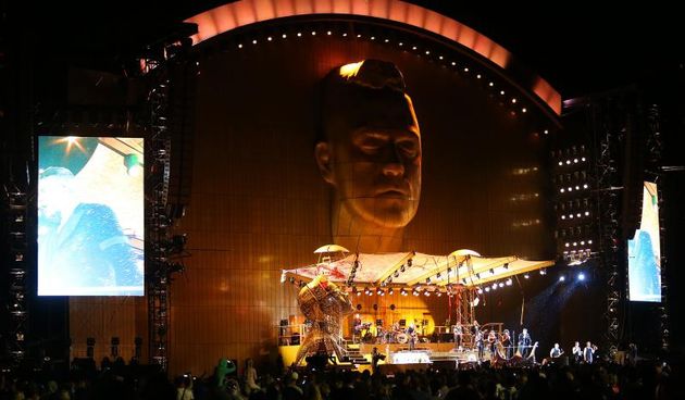 13.08.2013., Zagreb – Britanski pjevac Robbie Williams odrzao je koncert na maksimirskom stadionu u sklopu turneje Take the crown. Photo: Petar Glebov/Pixsell