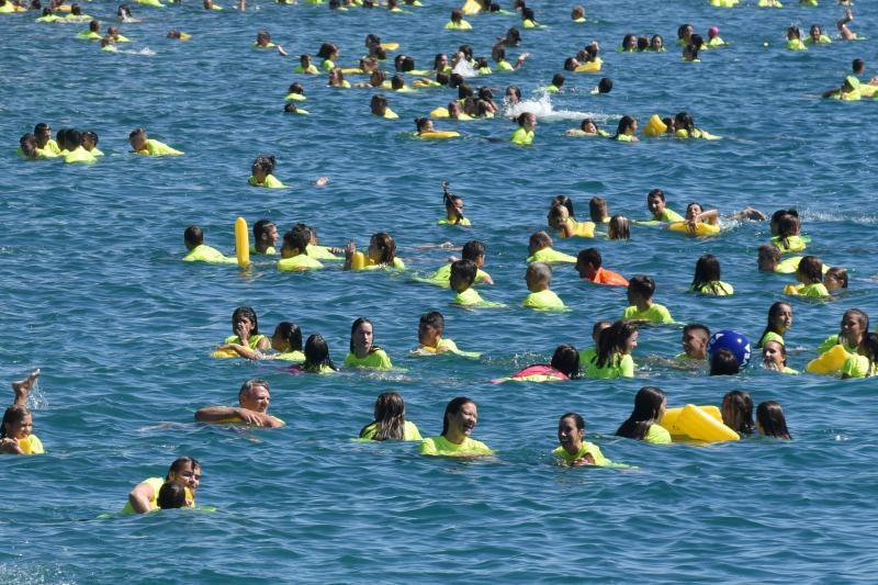 Jubilarni 10. dm Millennium Jump na zadarskoj rivi, Photo: Dino Stanin/PIXSELL Jubilarni 10. dm Millennium Jump na zadarskoj rivi, Photo: Dino Stanin/PIXSELL