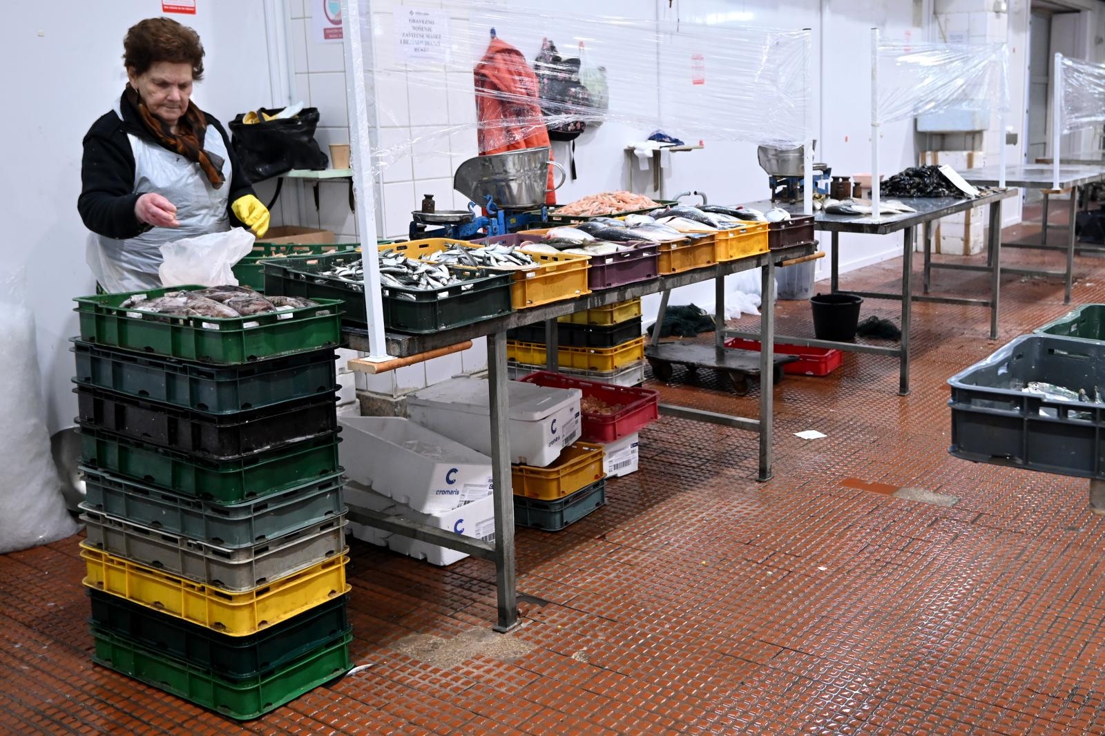 Bogata ponuda ribe na gradskoj ribarnici Bogata ponuda ribe na gradskoj ribarnici