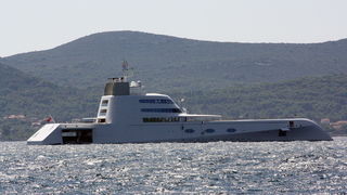 Superjqahta “A” usidrena u zadarskom kanalu Superjqahta “A” usidrena u zadarskom kanalu