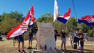 Koracima nade u istinu