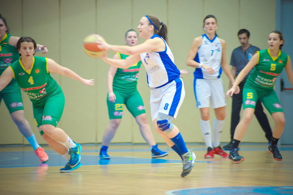 A-1 liga, 4. kolo: ŽKK Zadar – ŽKK Pula 78-40. Gloria Sikirić i Ana Vrsaljko. Foto: Iva Perinčić A-1 liga, 4. kolo: ŽKK Zadar – ŽKK Pula 78-40. Gloria Sikirić i Ana Vrsaljko. Foto: Iva Perinčić