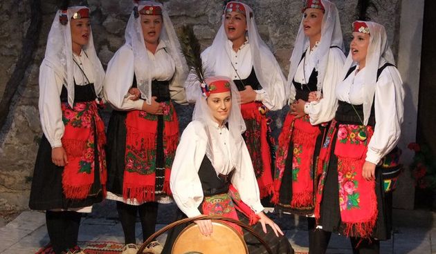 Otvoren 4. Etno festival u Kaštel Benkoviću