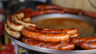 Adventske kućice su otvorile vrata, gastro ponuda je bolja i raznovrsnija nego ikad