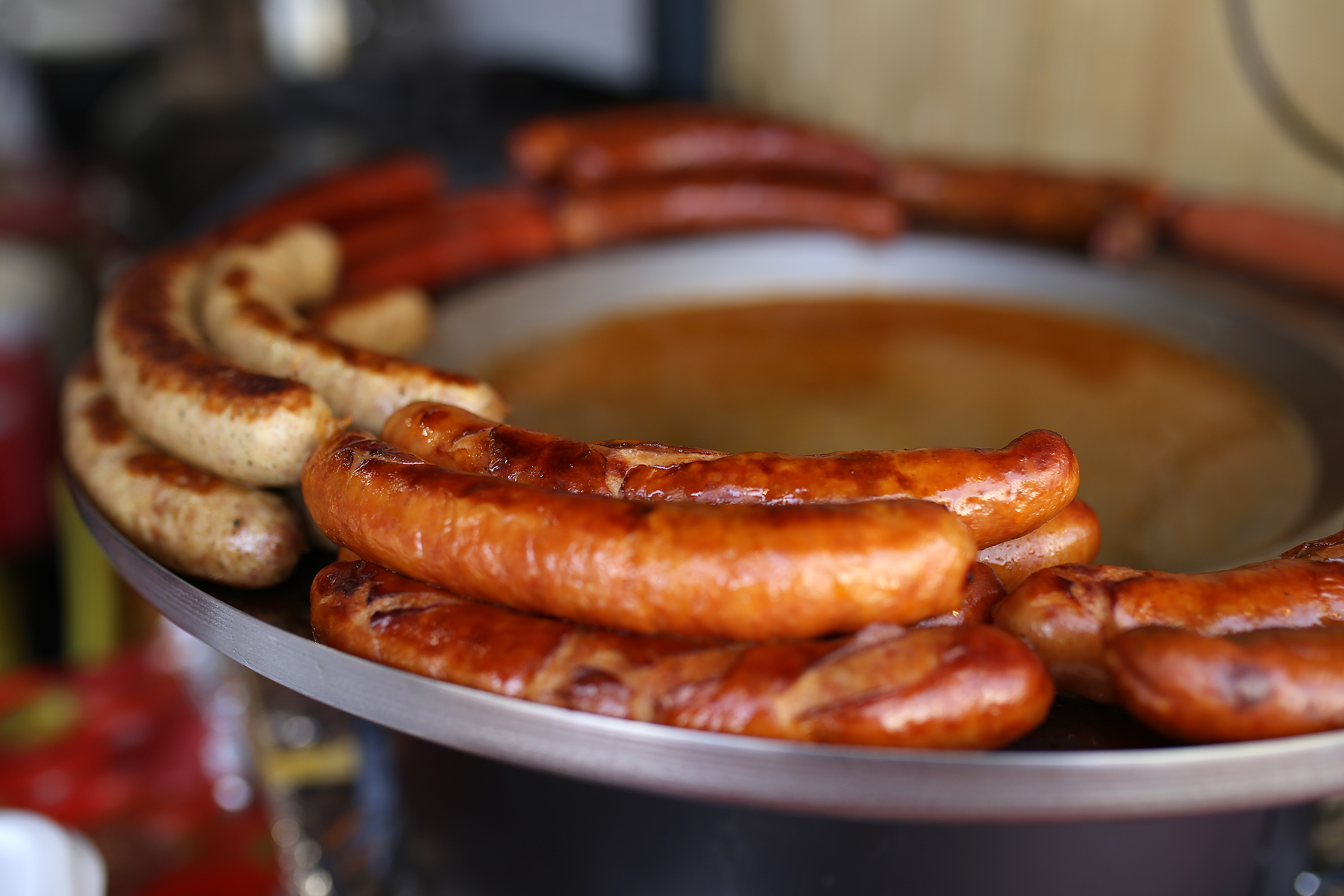 Adventske kućice su otvorile vrata, gastro ponuda je bolja i raznovrsnija nego ikad