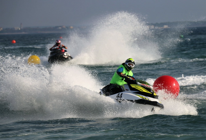 Vir: Slobodan trening na plaži Jadro pred utrke Alpe Adria Jest Ski Toura. Foto: Kažimir Škrbić/Virski list