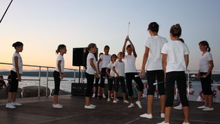 Vecer folklora: KUD Nevijana i ansambl Horenak u Nevidjenima Vecer folklora: KUD Nevijana i ansambl Horenak u Nevidjenima