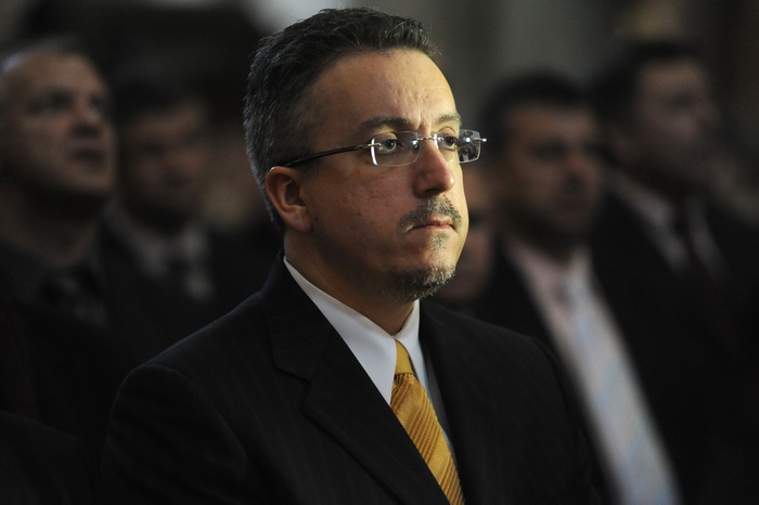 Zadar, 241112.
Obiljezavanje Dana grada Zadra i dolazak generala Ante Gotovine pocasnog gradjanina grada Zadra. General Gotovina na svetoj misi u katedrali Sv. Stosije.
Na slici odvjetnik Luka Misetic.
Foto: Luka Gerlanc / CROPIX Zadar, 241112.
Obiljezavanje Dana grada Zadra i dolazak generala Ante Gotovine pocasnog gradjanina grada Zadra. General Gotovina na svetoj misi u katedrali Sv. Stosije.
Na slici odvjetnik Luka Misetic.
Foto: Luka Gerlanc / CROPIX