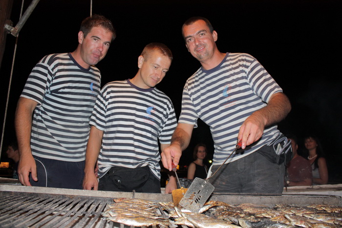 Sukosan: 40. Trka tovarov “Memorijal kenje Vijole” i 6. Noc svicarenja 8. kolovoza 2010. Sukosan: 40. Trka tovarov “Memorijal kenje Vijole” i 6. Noc svicarenja 8. kolovoza 2010.