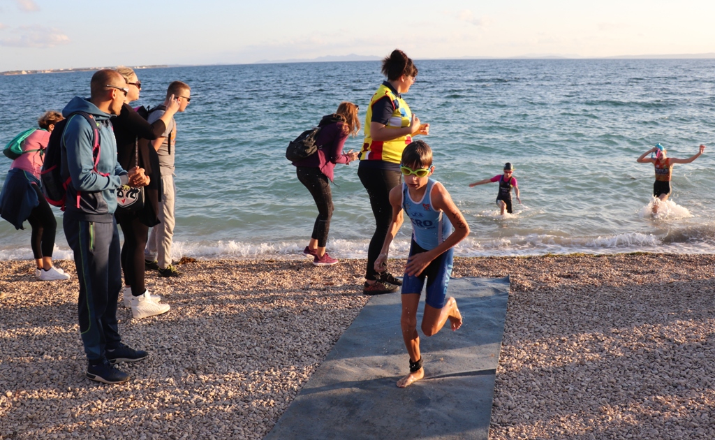 Vir: Akvatlon za početnike – uvod u Prvenstvo Hrvatske u olimpijskom triatlonu Vir: Akvatlon za početnike – uvod u Prvenstvo Hrvatske u olimpijskom triatlonu