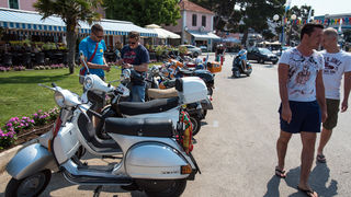 Vespaši zauzeli Biograd, foto: Vinko Pešić