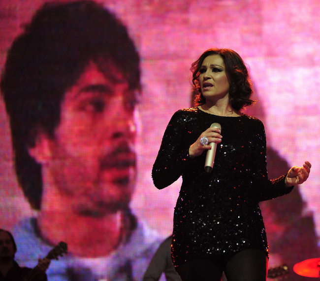 Skoplje, 240110.
Humanitarni koncert odrzan u Skoplju na kome su izvodjaci premijerno pjevali pjesme koje je komponirao Tose Proeski.
Na fotografiji: Nina Badric.
Foto: Maja Zlatevska / CROPIX Skoplje, 240110.
Humanitarni koncert odrzan u Skoplju na kome su izvodjaci premijerno pjevali pjesme koje je komponirao Tose Proeski.
Na fotografiji: Nina Badric.
Foto: Maja Zlatevska / CROPIX