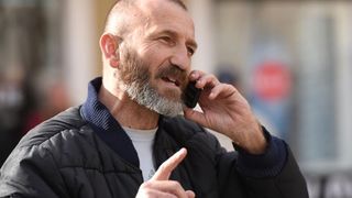 Drama na Narodnom trgu: Boksački trener prijetio da će se zapaliti Drama na Narodnom trgu: Boksački trener prijetio da će se zapaliti