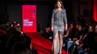 Večer Crvenih Haljina Večer Crvenih Haljina