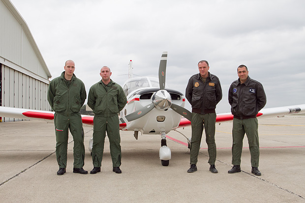 Kadeti Martin Debuš, Dominik Jerinić i satnici Natko Kulić i Edvard Krišto, foto: Leo Banić