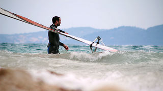 Windsurferi na Kolovarima, 11. travnja 2012. (foto:Saša Čuka) Windsurferi na Kolovarima, 11. travnja 2012. (foto:Saša Čuka)