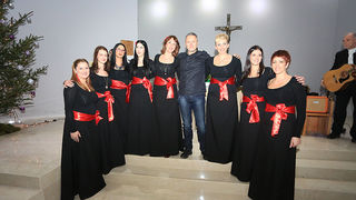 Blagdanski koncert okupio je brojne izvođače. Nastupio je Marko Perković Thompson, klapa Luna, klapa Kalelarga, klapa Hrvace