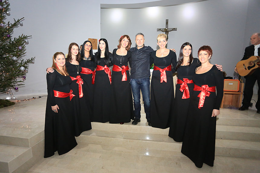 Blagdanski koncert okupio je brojne izvođače. Nastupio je Marko Perković Thompson, klapa Luna, klapa Kalelarga, klapa Hrvace