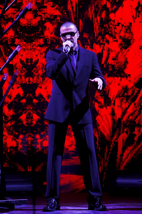 Zagreb, 200911.
Laniste, dvorana Arena.
Koncert britanskog pjevaca i tekstopisaca George Michaela.
Foto: Goran Mehkek / CROPIX Zagreb, 200911.
Laniste, dvorana Arena.
Koncert britanskog pjevaca i tekstopisaca George Michaela.
Foto: Goran Mehkek / CROPIX