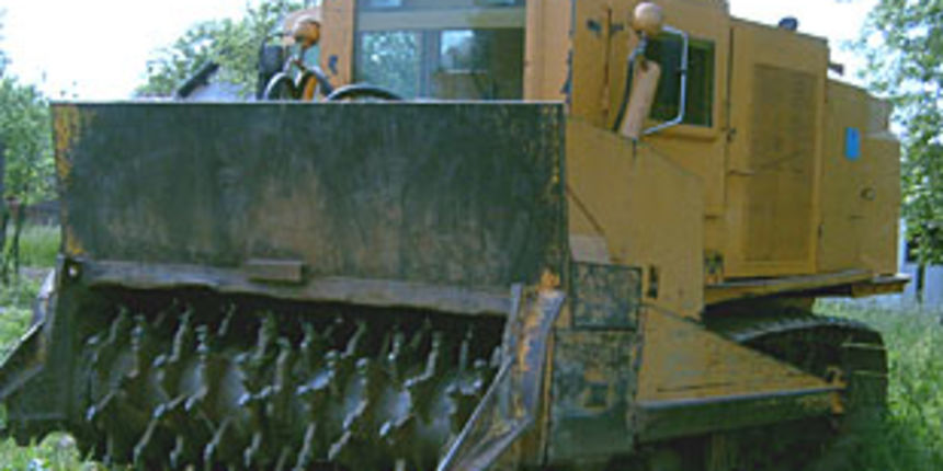 Stroj za razminiranje (Foto:www.net.hr) Stroj za razminiranje (Foto:www.net.hr)