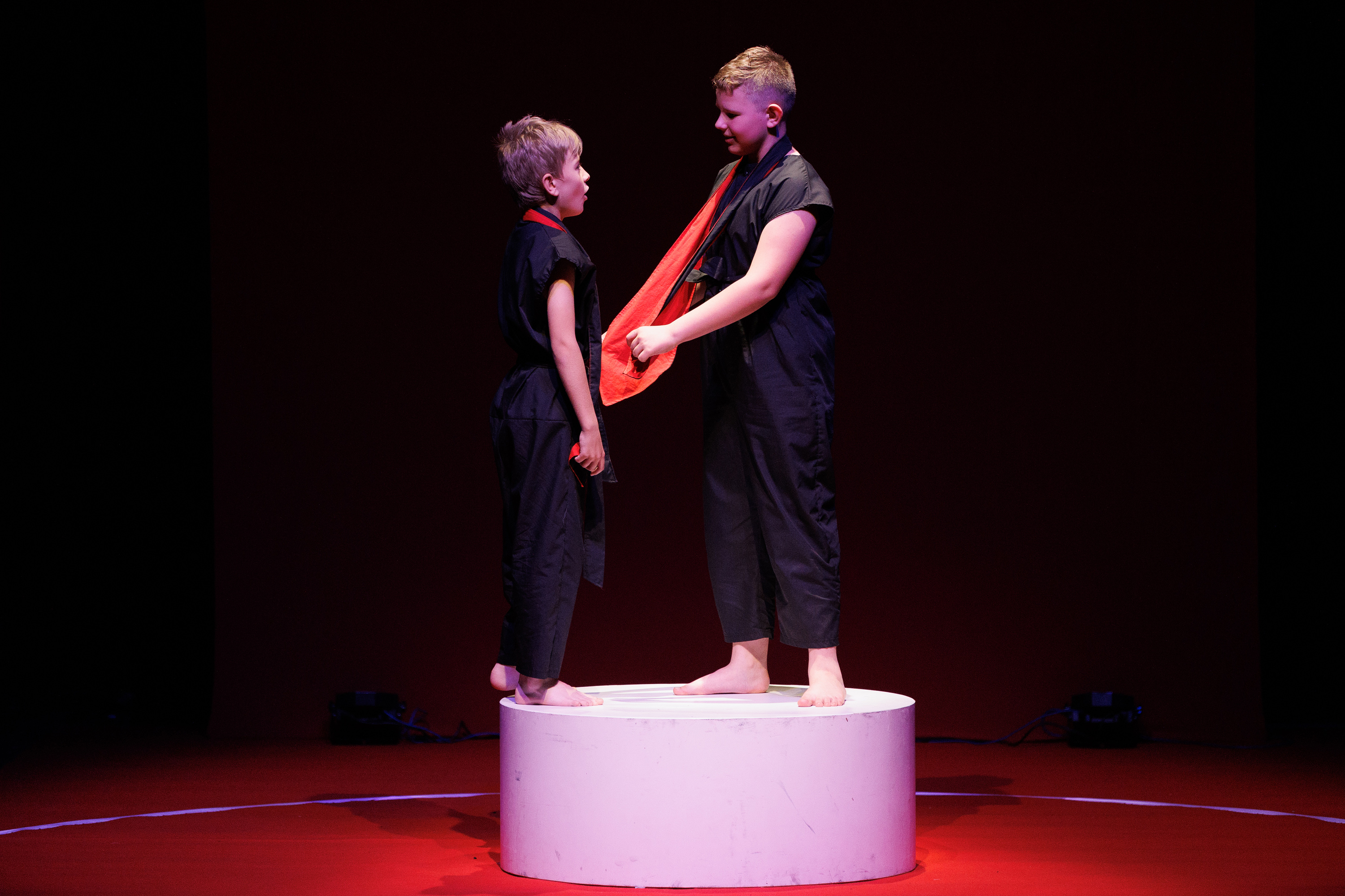 Igrajmo se: Zabranjeno mlađima od 15 strana A