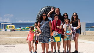 Obitelj Mandić uživa u ljetnim radostima u Zatonu Obitelj Mandić uživa u ljetnim radostima u Zatonu