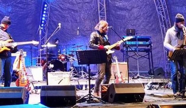 Cover band “Kost i koža”