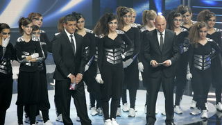 Zagreb, 051110.
Studio 2 Jadran filma, Oporovecka 12. 
Supertalent show Nove TV.
Na slici: natjecatelji sa voditeljima Igorom Mesinom i Reneom Bitorajcem.
Foto: Ranko Suvar / CROPIX