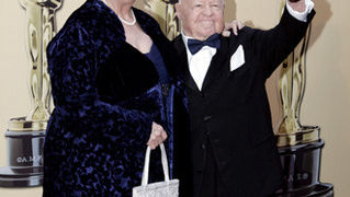 82. Red Carpet Oscara (oscar.go.com)