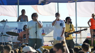 10. dm Millennium Jump na zadarskoj rivi – 3 tisuće skakača poslalo prekrasnu priču u svijet 10. dm Millennium Jump na zadarskoj rivi – 3 tisuće skakača poslalo prekrasnu priču u svijet