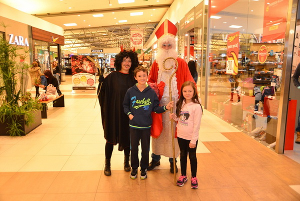 Sveti Nikola u Supernova centru 6. prosinca 2016.  Foto: Iva Perinčić