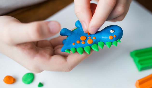 Jedna od najboljih stvari koje dosada donosi je ta da našim mozgovima i mašti dopušta divljanje i pronalaženje super kreativnih načina da ostanu zabavljeni