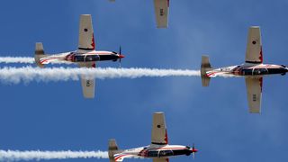 Zemunik: 20. obljetnica akrobatske grupe “Krila Oluje” Zemunik: 20. obljetnica akrobatske grupe “Krila Oluje”