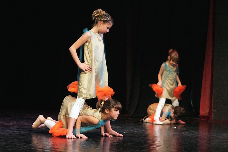 HKK Zadar – Plesna predstava: “Problemi jedne klinceze” (foto: Marin Gospić)