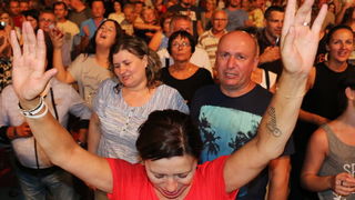 Jasmin Stavros na Viru