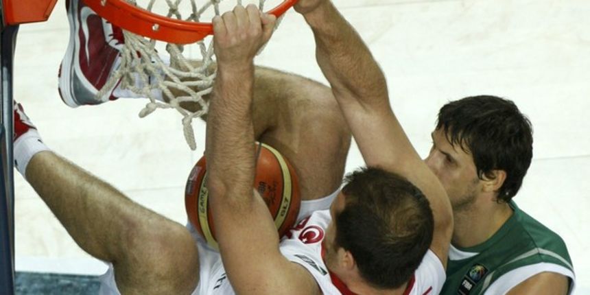 Oguz Savas, Bostjan Nachbar, foto: Reuters Oguz Savas, Bostjan Nachbar, foto: Reuters