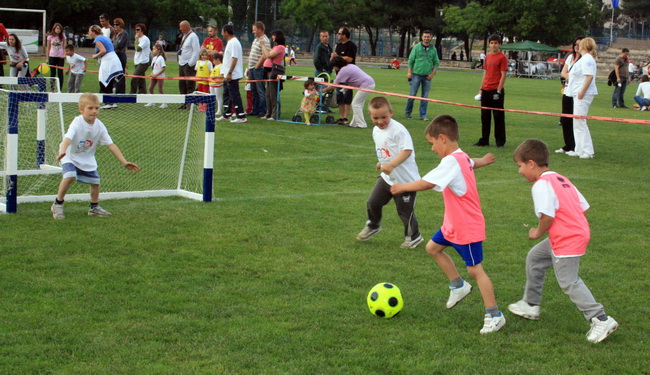 9. Olimpijski festival djecjih vrtica Zadarske zupanije: Nogometni turnir djevojcica i djecaka