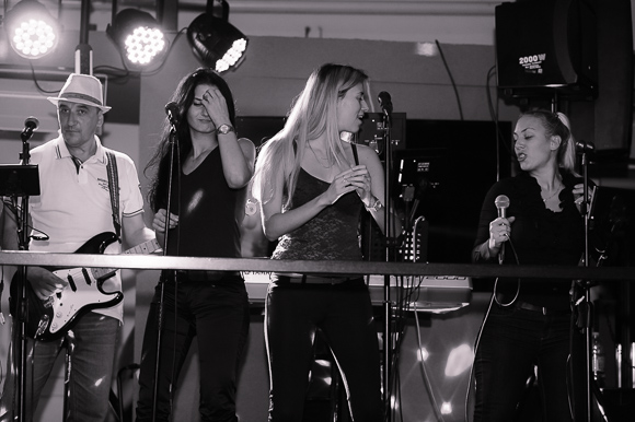 Toto i kraljice u Posh Pubu – foto Ivan Toman Toto i kraljice u Posh Pubu – foto Ivan Toman