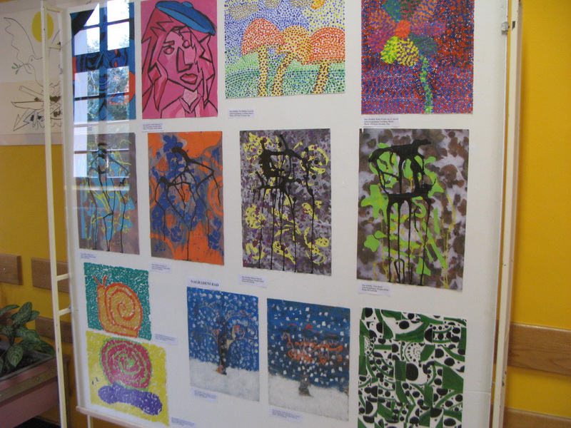 Dodjela nagrada za umjetničke radove u gimnaziji J. Barakovića Dodjela nagrada za umjetničke radove u gimnaziji J. Barakovića